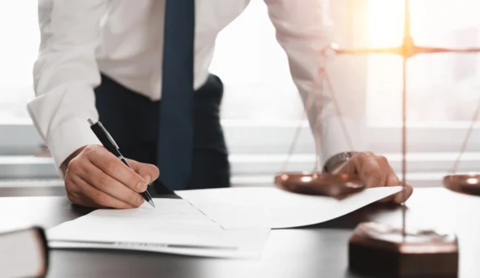 Kansas City Shoplifting Lawyer for First-Time Theft Allegations